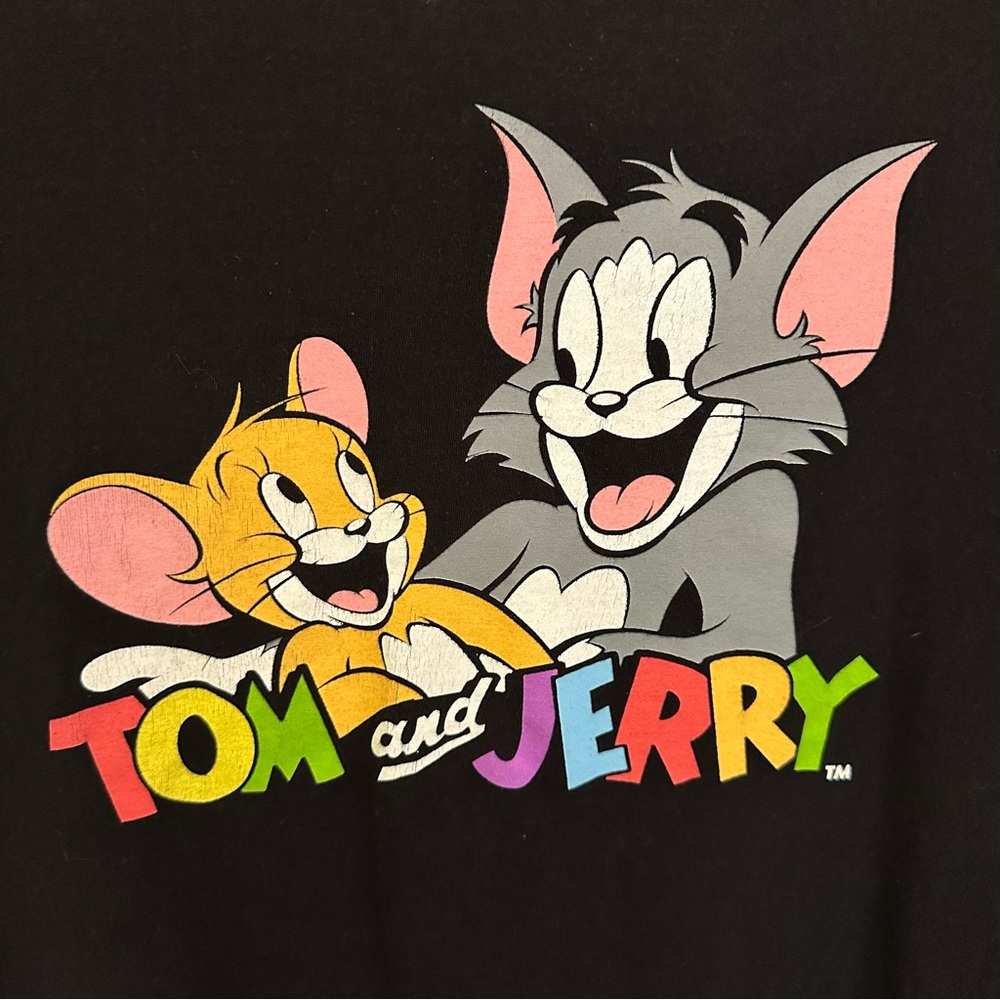Tom and Jerry Tee M